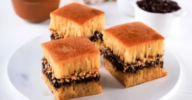 popular indonesian cakes and sweets